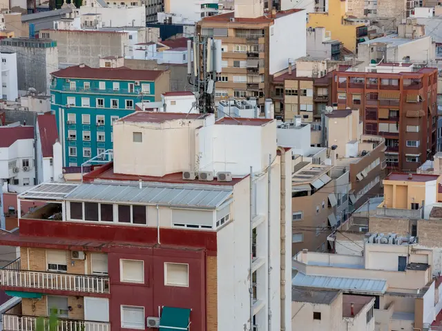 Top-floor 2-bed bungalow with solarium to rent near Parque de las Naciones — 3
