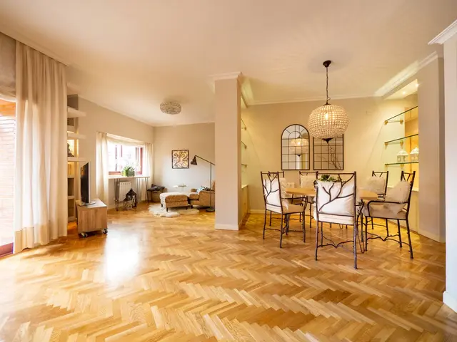 2-bed apartment to rent long term, walk to Zenia Boulevard and Playa Flamenca — 4