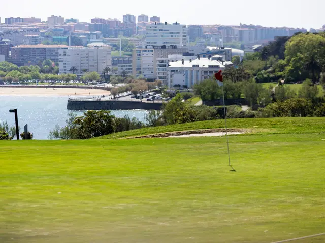 New-build 2-bed golf-view apartment with energy rating A in Villamartin — 5
