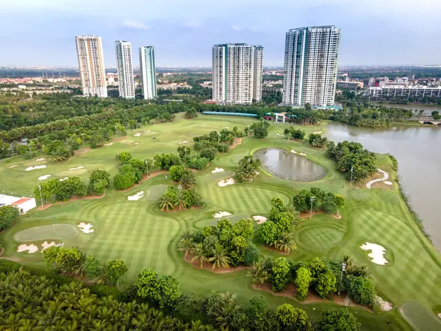 New-build 2-bed golf-view apartment with energy rating A in Villamartin — 3