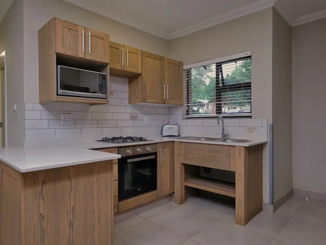 Ground-floor 2-bed apartment with garden to rent long term on Villamartin golf — 3