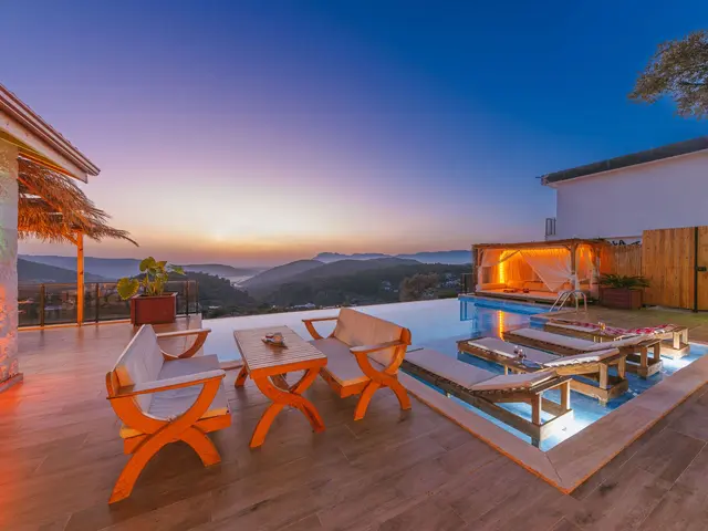 Luxury 5-bed sea-view villa with spa and infinity pool in Dehesa de Campoamor — 4