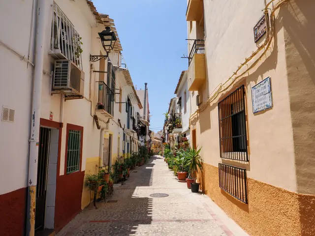 3-bed townhouse with solarium and communal pool in El Raso, Guardamar — 3