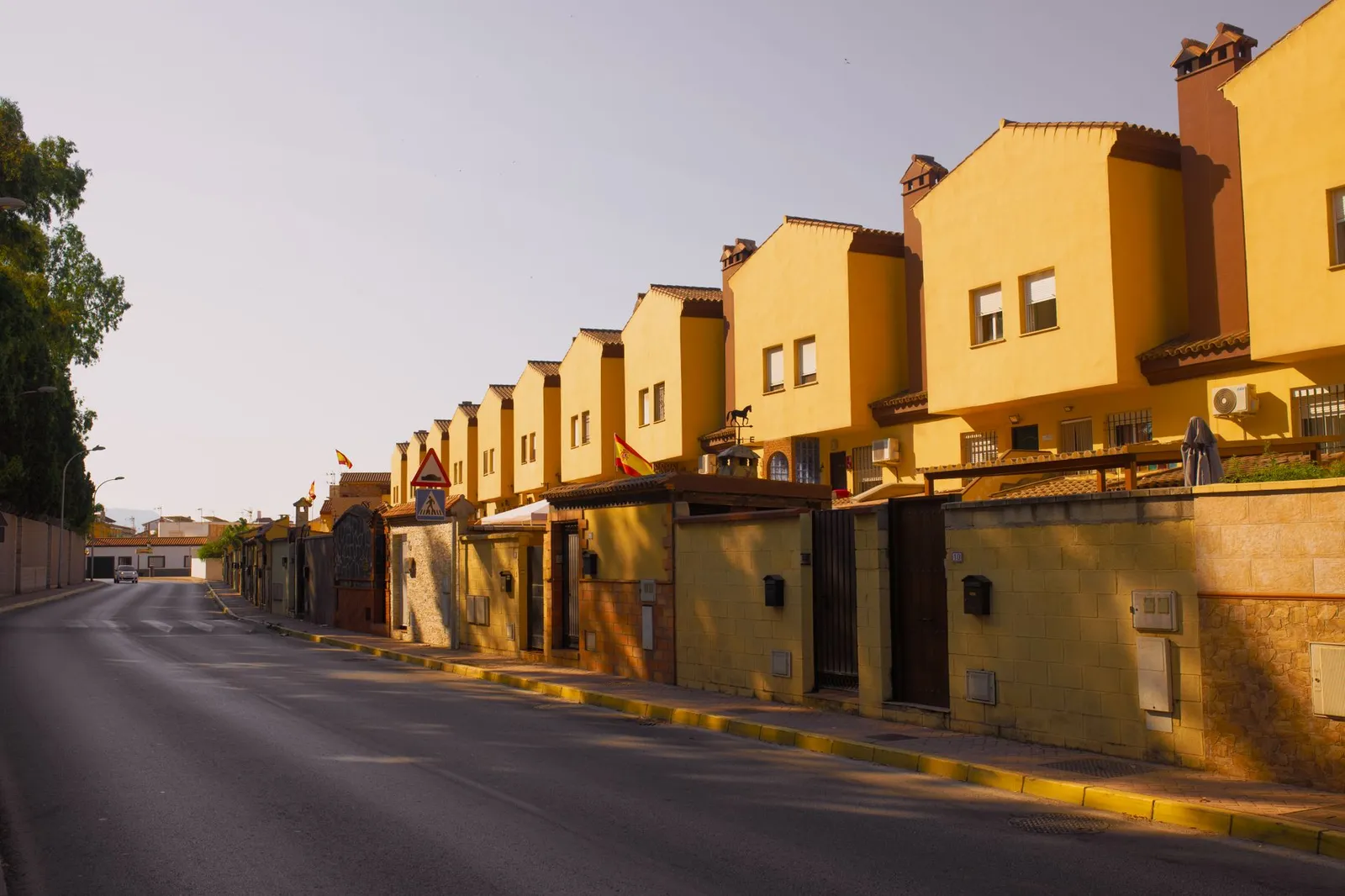3-bed townhouse with solarium and communal pool in El Raso, Guardamar