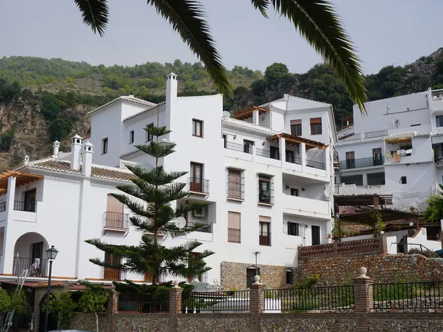 3-bed townhouse with solarium and communal pool in El Raso, Guardamar — 4