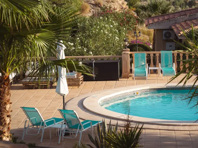 3-bed townhouse with solarium for long-term rent in San Miguel de Salinas — 3