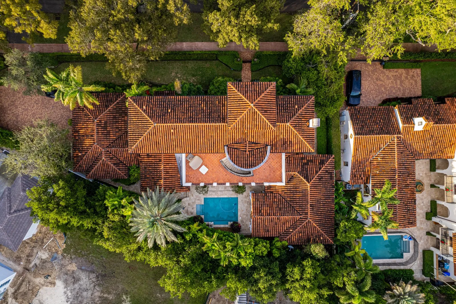 3-bed villa with private pool and garage within walking distance of Benijófar
